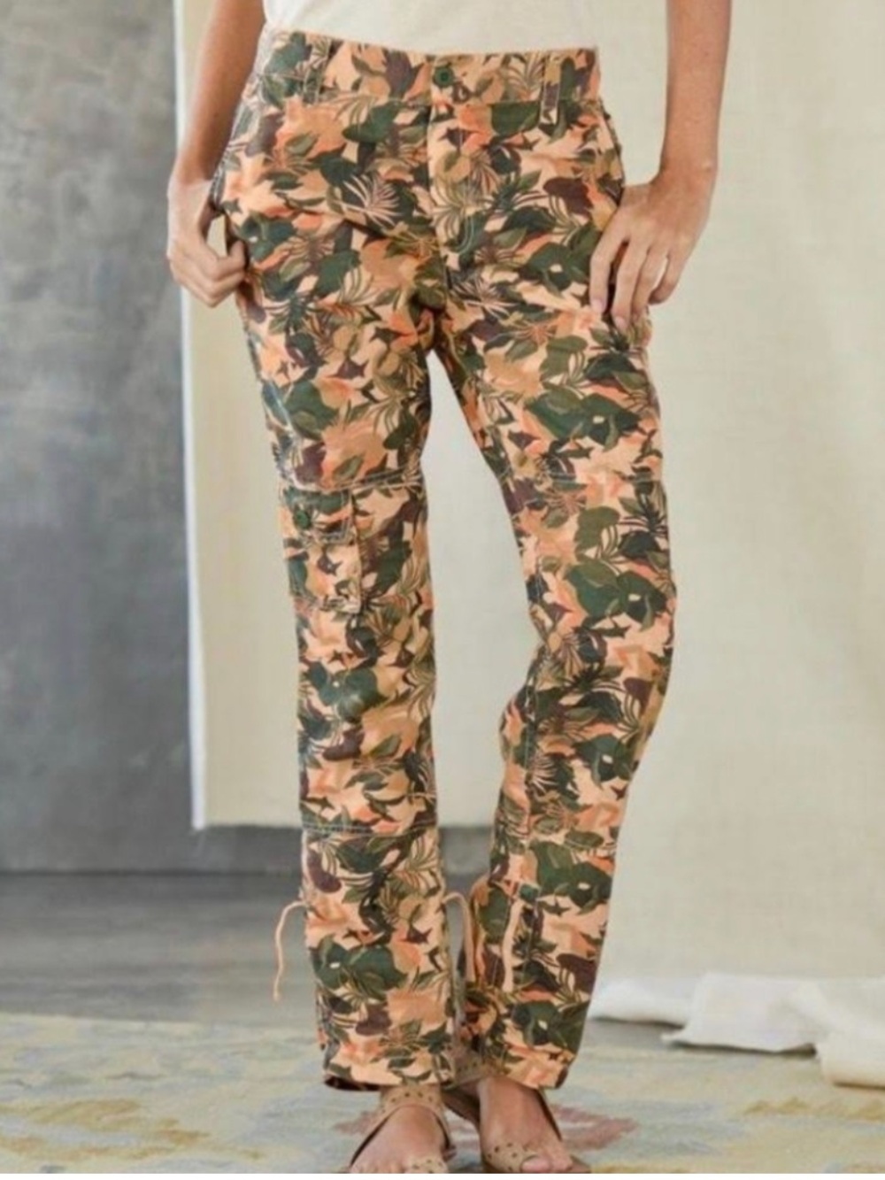 Sundance Floral Camo Lagoon Linen Blend High Rise Cargo Pants Size 4